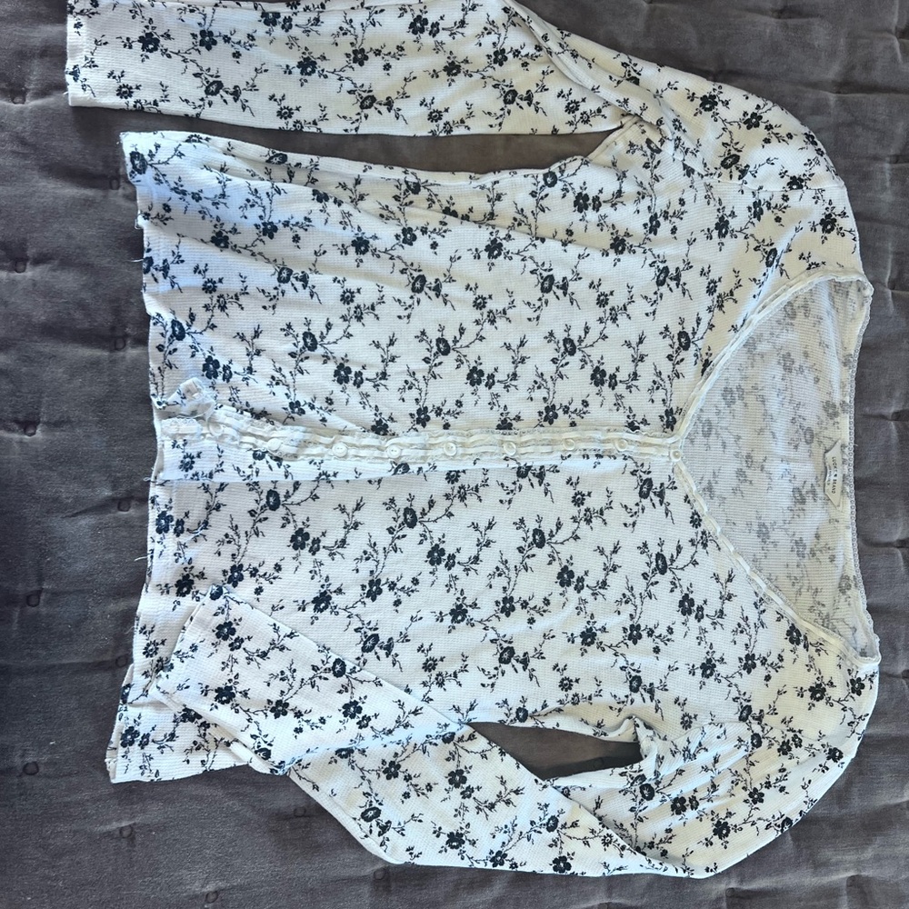 Lucky Brand White Buttoned Crop Blouse